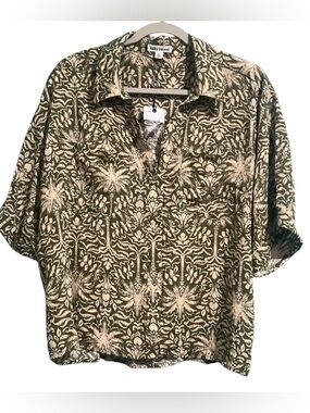 kathy ireland Olive  Botanical Short-Sleeve Button-Down Shirt
